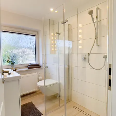 Apartment Kapitaenshaus Fewo 3 *